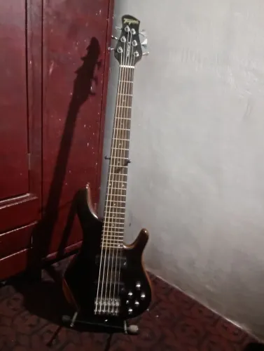 Contra baixo 6 cordas 