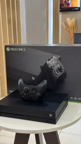 Xbox One X 1TB