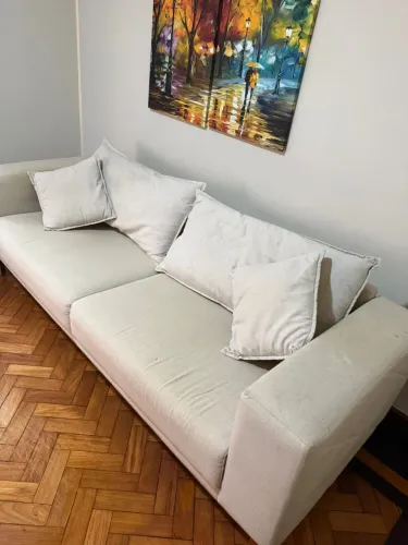 Sofá 3 Lugares linho Bege off white. 