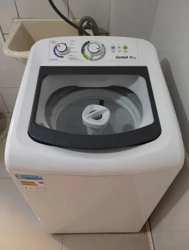 Vendo máquina de lavar Consul 9 kg semi nova 