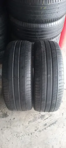 Pneu 215/55/17 Michelin (2 unidades)