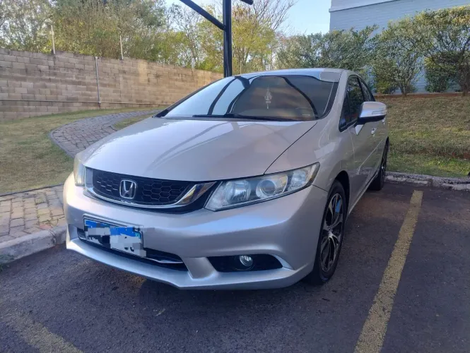 Honda Civic Sedan LXR 2.0 Flexone 16V Aut. 4P 2015
