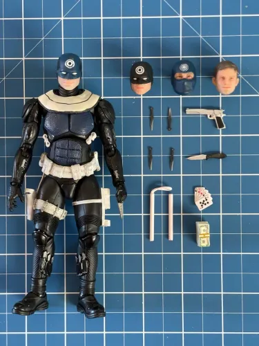 Bullseye / Mercenario - Mafex BLack Noir Customizado 