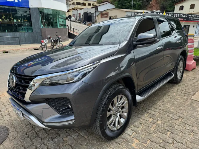 Toyota Hilux SW4 SRX 4X4 2.8 TDI 16V Dies. Aut. 2021