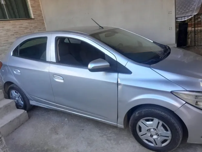 Chevrolet Onix Hatch LT 1.0 8V Flex Power Mec. 4P 2013