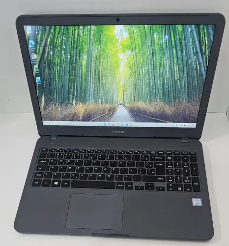 Notebook Samsung,  Core i3 , 8 GB , SSD 128 GB. Garantia de 1 ano.