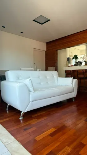 Sofá de sala (Corino fake)
