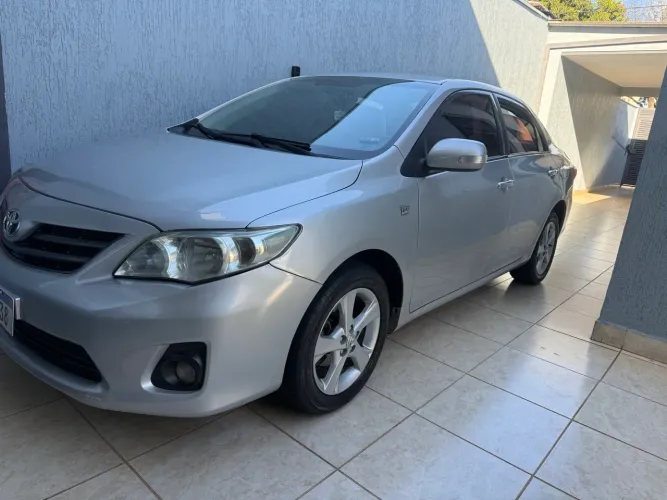 Toyota Corolla XEI 2.0 Flex 16V Aut. 2012