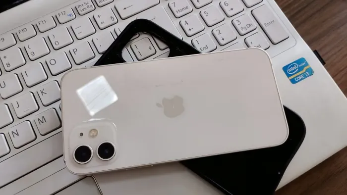 IPHONE 12