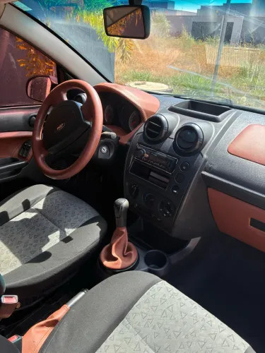 Ford Fiesta Sed. 1.6 8V Flex 4P 2011