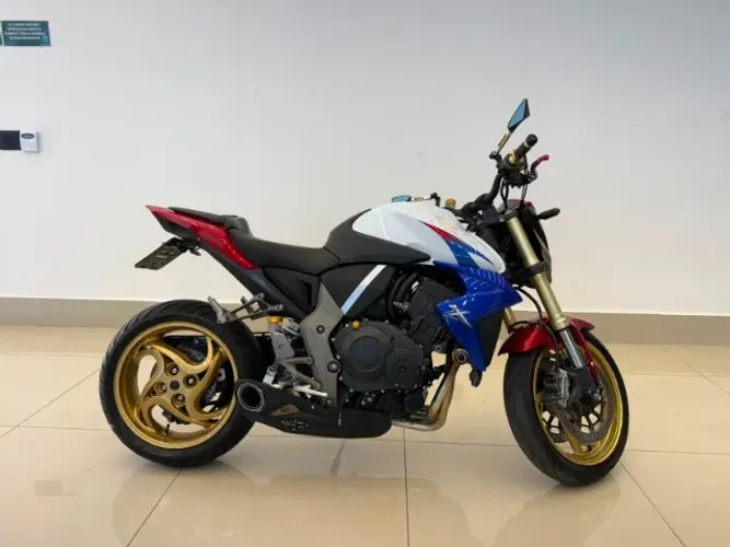 HONDA CB 1000R