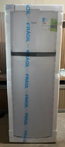 Vende-se essa geladeira