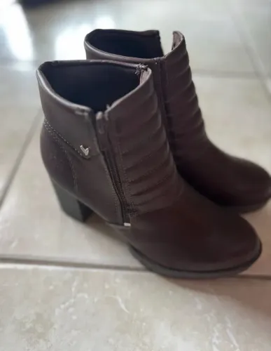 bota feminina marrom 37 NOVA