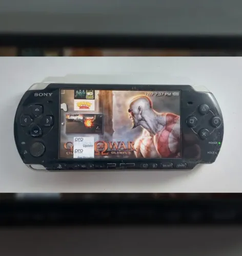 PSP 3000 com jogos - funcionando, desbloqueado, 4gb