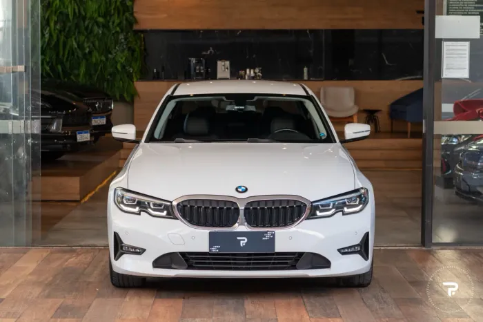 BMW 320I A Modern/sport TB 2.0/a.flex 16V 4P 2022