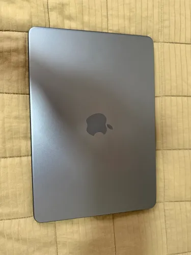 MacBook Neo de 13 polegadas: Chip A18 Pro,GPU de 5 núcleos,256GB - Índigo