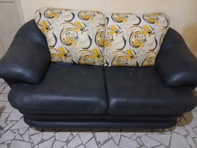 Vende-se sofá