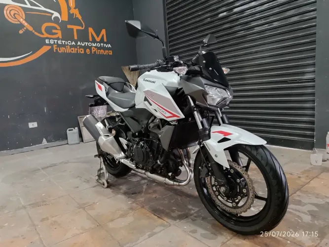 Kawasaki z400 2022 com ABS 
