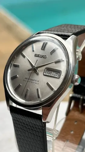 Seiko Seikomatic-R 30 Jewels Cal. 8306 (1965) Automatico