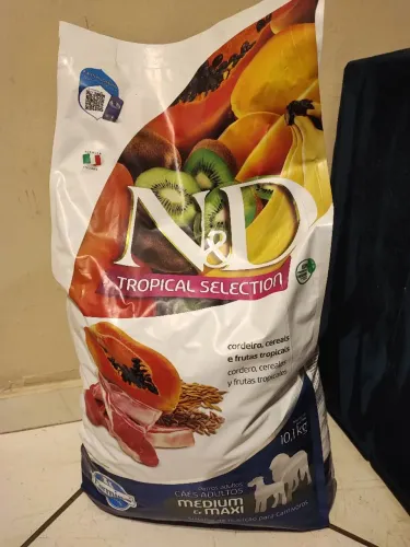 Ração N&D Tropical Selection Cordeiro, cereais e frutas tropicais cães adultos médios maxi