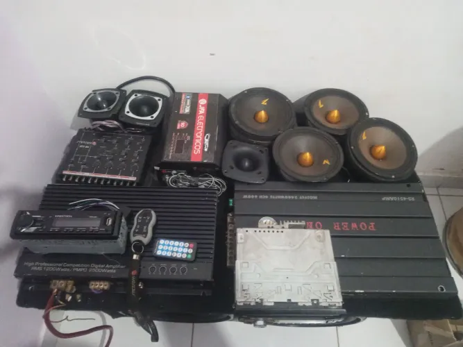 Som automotivo 2.500$