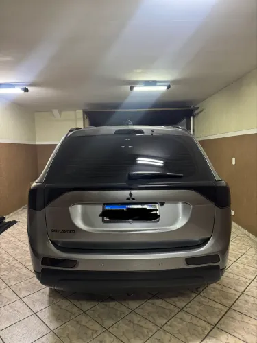 Mitsubishi Outlander 2.0 16V 160cv Aut. 2015