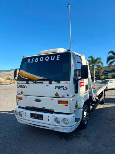 FORD CARGO 815 S | 2004 | PLATAFORMA 2025 WELL | RARIDADE | POUCOS KM !!