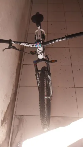 Bicicleta GTS dexter Aro 29, muito chamativa