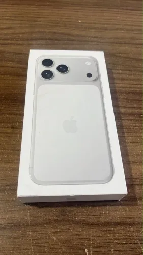 iPhone 17 ProMax 256 Lacrado 1 ano de garantia Apple