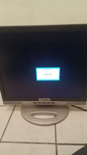 Monitor De vídeo Para computador PC Funcionando! 17 polegadas c/ Entrada VGA