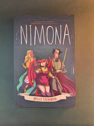 HQ Graphic Novel Nimona de Noelle Stevenson
