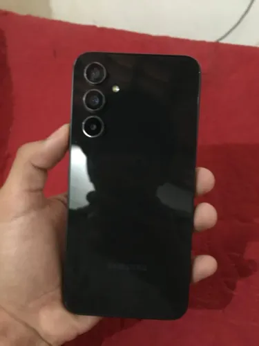 Galaxy A54 5G 128gb e 8gb RAM.