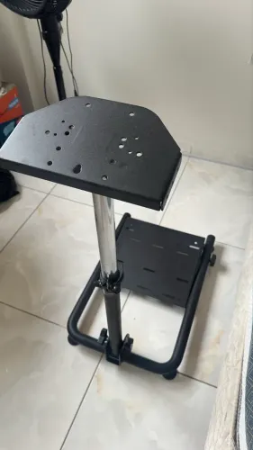 Suporte para Volante e Pedais Extreme Simracing SPRO
