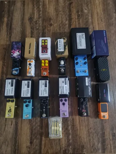 Pedal de Guitarra/ Baixo ( vários pedais, a partir de 80 Reais)