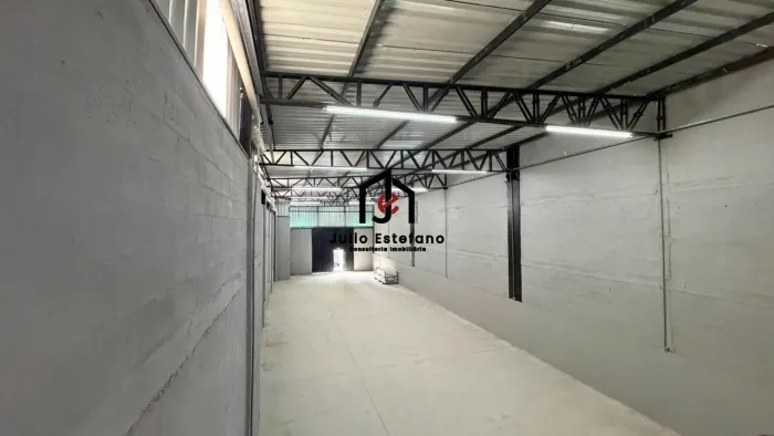 Galpão c/ área de 461,14m² no bairro Caminho Novo em Tremembé
