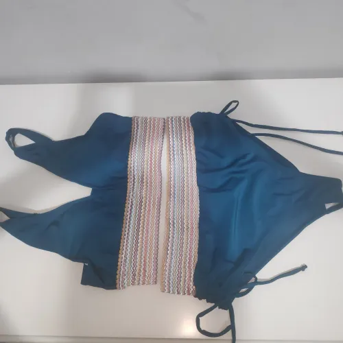 Biquíni para gordinhas.