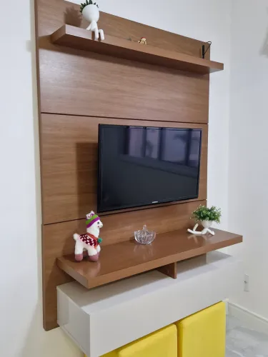 Painel para TV até 40' - usado em excelente estado!