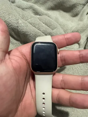 Apple Watch SE + gps