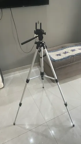 Tripé para celular