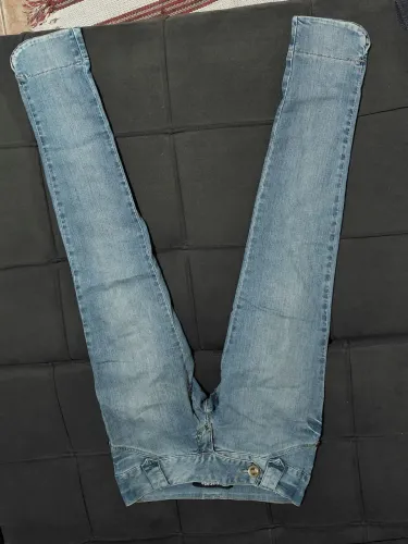 Calças jeans cintura baixa anos 2000