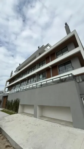 LOFT COM MEZANINO A 400 METROS DA PRAIA | ÁGUAS DO LESTE - BARRA DA LAGOA