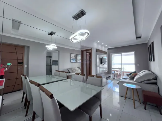 Apartamento à venda na Guilhermina em Praia Grande com 2 dormitórios