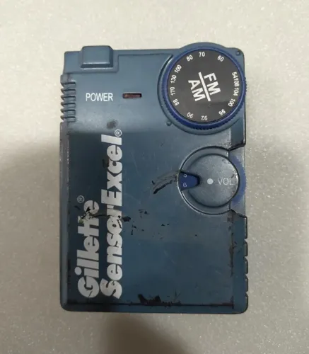 Rádio AM/FM Gillete Sensor Excel (Relíquia)