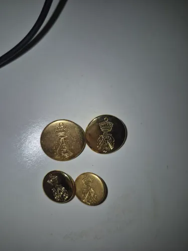 Kit 4 Botões De Metal Dourado Brasão Coroa Para Blazer Paletó
