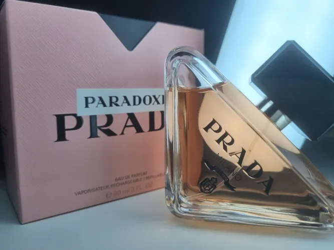 Prada Paradoxe