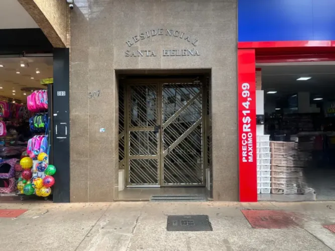 Apartamento à venda no Edifício Residencial Santa Helena com 3 quartos na Região Central d