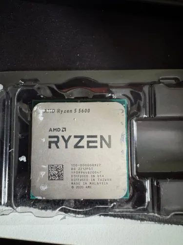 Processador Ryzen 5 5600 funcionando 100%