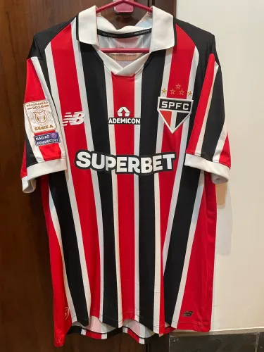 Camisa São Paulo 2026 listrada modelo torcedor new balance