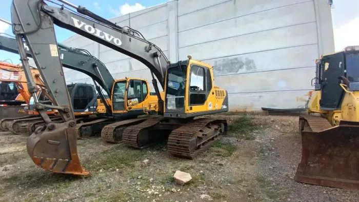 Escavadeira Hidráulica Volvo EC140BLCM ano 2015