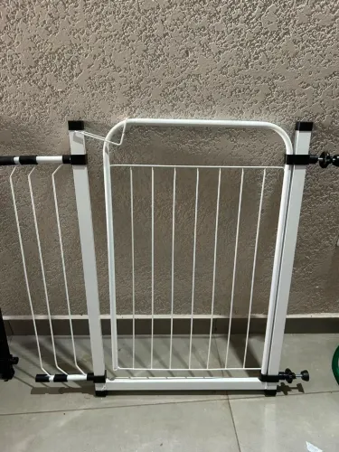 Portão Pet Branco e Preto